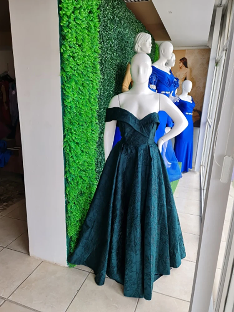 MNGRL 2020 Elegant Full Sleeve Embroidered Evening Dresses V-Neck Dusty Blue Handmade Crystals Formal Evening Gowns Dubai
MNGRL 2020 Elegant Full Sleeve Embroidered Evening Dresses V-Neck Dusty Blue Handmade Crystals Formal Evening Gowns Dubai