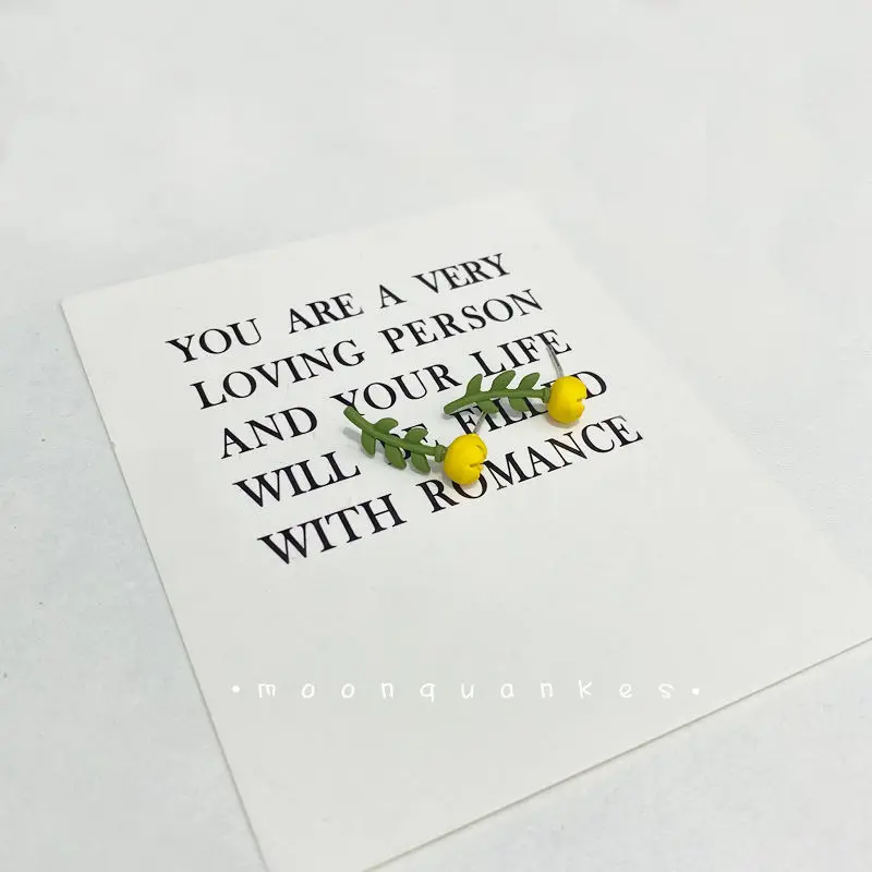 2021 chrysanthemum forest fresh flowers and leaves simple delicate earrings women accessories ear stud
2021 chrysanthemum forest fresh flowers and leaves simple delicate earrings women accessories ear stud