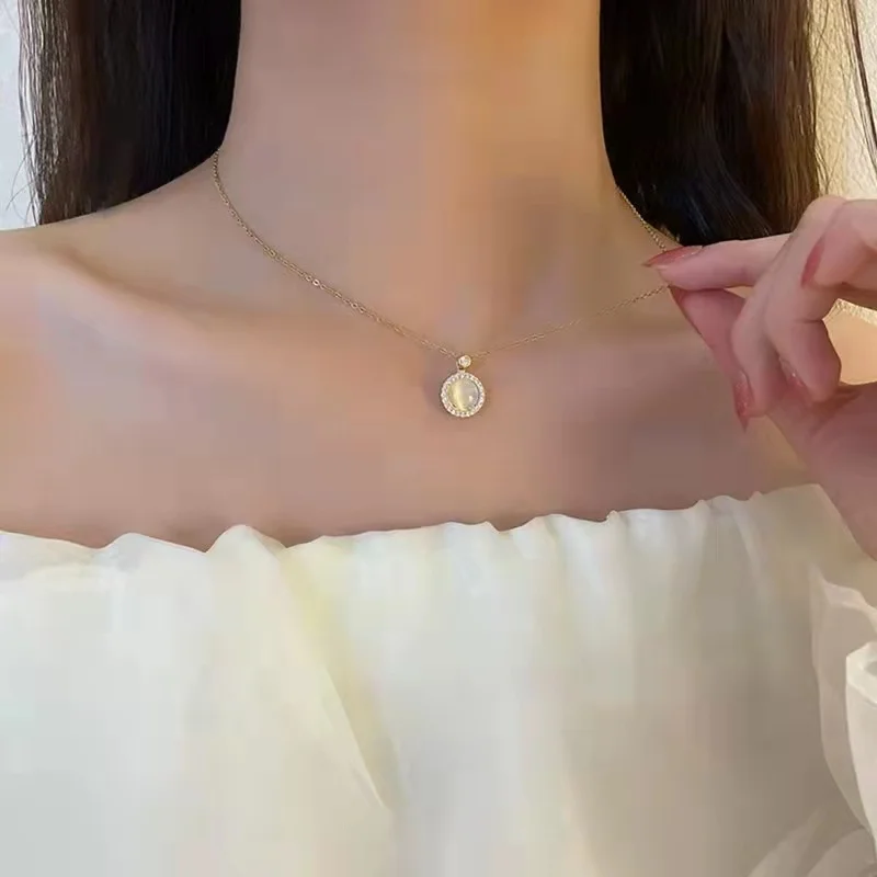 Diamond set geometric opal necklace retro simple temperament literary clavicle chain gentle versatile choker free shipping
Diamond set geometric opal necklace retro simple temperament literary clavicle chain gentle versatile choker free shipping