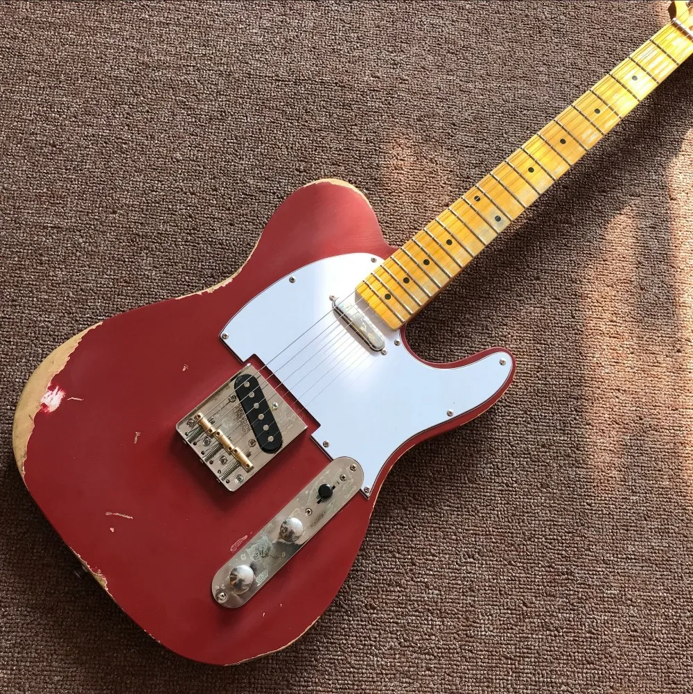 custom shop.6 Strings Maple fingerboard red color Electric Guitar,gitaar relics by hands.real photos
custom shop.6 Strings Maple fingerboard red color Electric Guitar,gitaar relics by hands.real photos