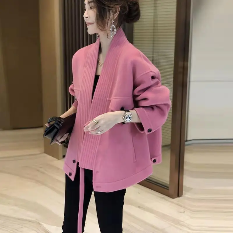 2021 Spring Autumn New Woolen Jacket European And American Short Foreign Style Fashion Long Sleeve Loose Top Female
2021 Spring Autumn New Woolen Jacket European And American Short Foreign Style Fashion Long Sleeve Loose Top Female