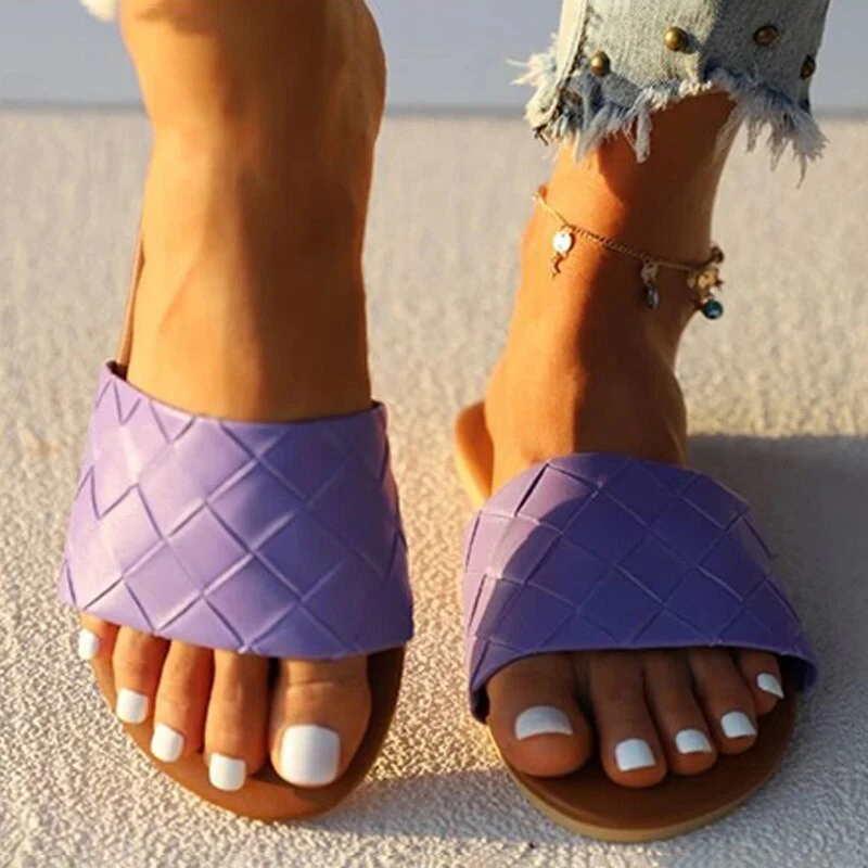 2021 New Women Weave Slippers Female Fashion Flat Ladies Rome Shoes Woman Summer Casual Beach Slides Sandalias Plus Size 
2021 New Women Weave Slippers Female Fashion Flat Ladies Rome Shoes Woman Summer Casual Beach Slides Sandalias Plus Size