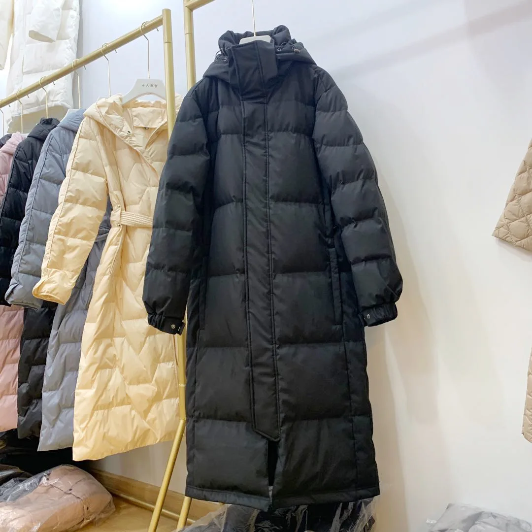 2021 Winter Women Long Duck Down Jacket Hooded Parkas Fashion Black Loose Thick Warm Female Down Coat Casual Windproof Outwear
2021 Winter Women Long Duck Down Jacket Hooded Parkas Fashion Black Loose Thick Warm Female Down Coat Casual Windproof Outwear