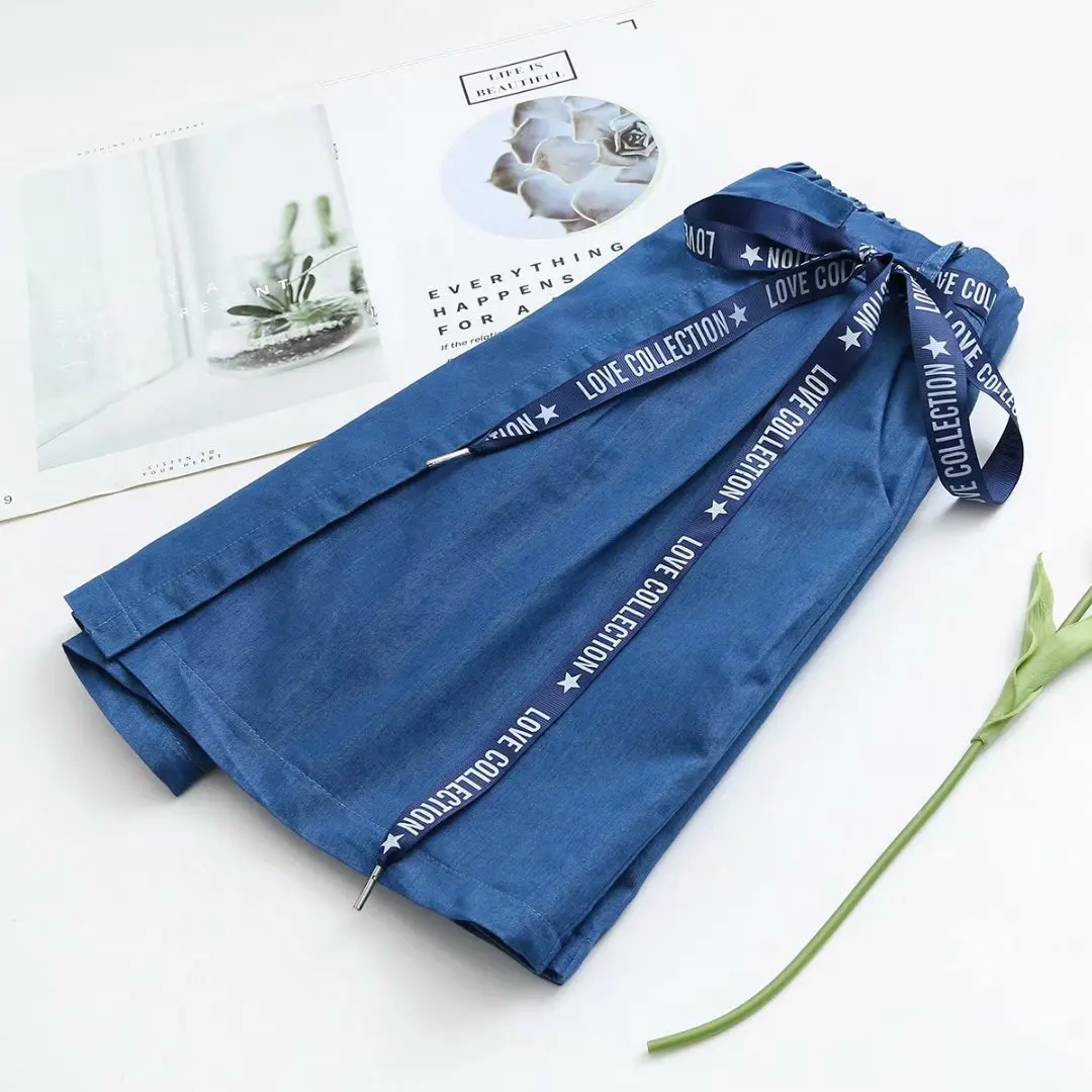 Plus size blue Tencel Denim women shorts 2021 summer casual sashes high waist loose ladies shorts skirts female 5XL
Plus size blue Tencel Denim women shorts 2021 summer casual sashes high waist loose ladies shorts skirts female 5XL