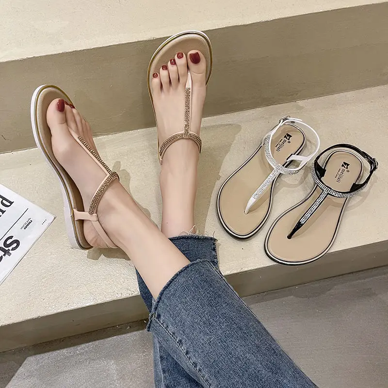 Apanzu Summer New Women's Flat Sandals Bling Clip T-type Fashion Simplicity Casual Shoes Women Buckle Beach Ladies Thong shoes
Apanzu Summer New Women's Flat Sandals Bling Clip T-type Fashion Simplicity Casual Shoes Women Buckle Beach Ladies Thong shoes