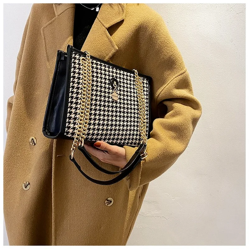2021 New Fashion Ladies Shoulder Bag Lattice Diagonal Women Bag Chain Armpit Ladies Bag Handbags
2021 New Fashion Ladies Shoulder Bag Lattice Diagonal Women Bag Chain Armpit Ladies Bag Handbags