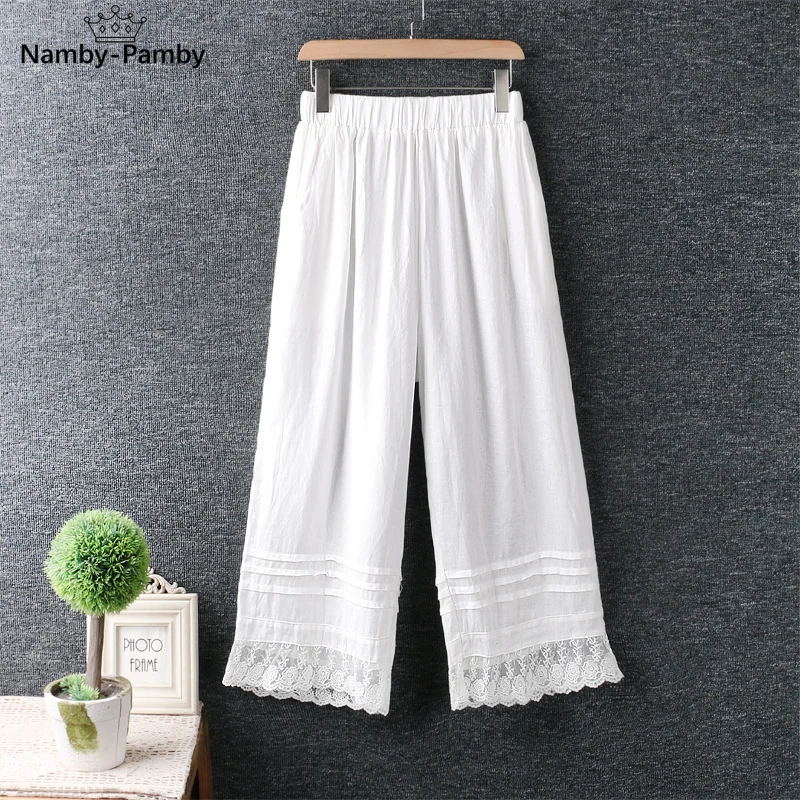 Pants & Capris
Pants & Capris