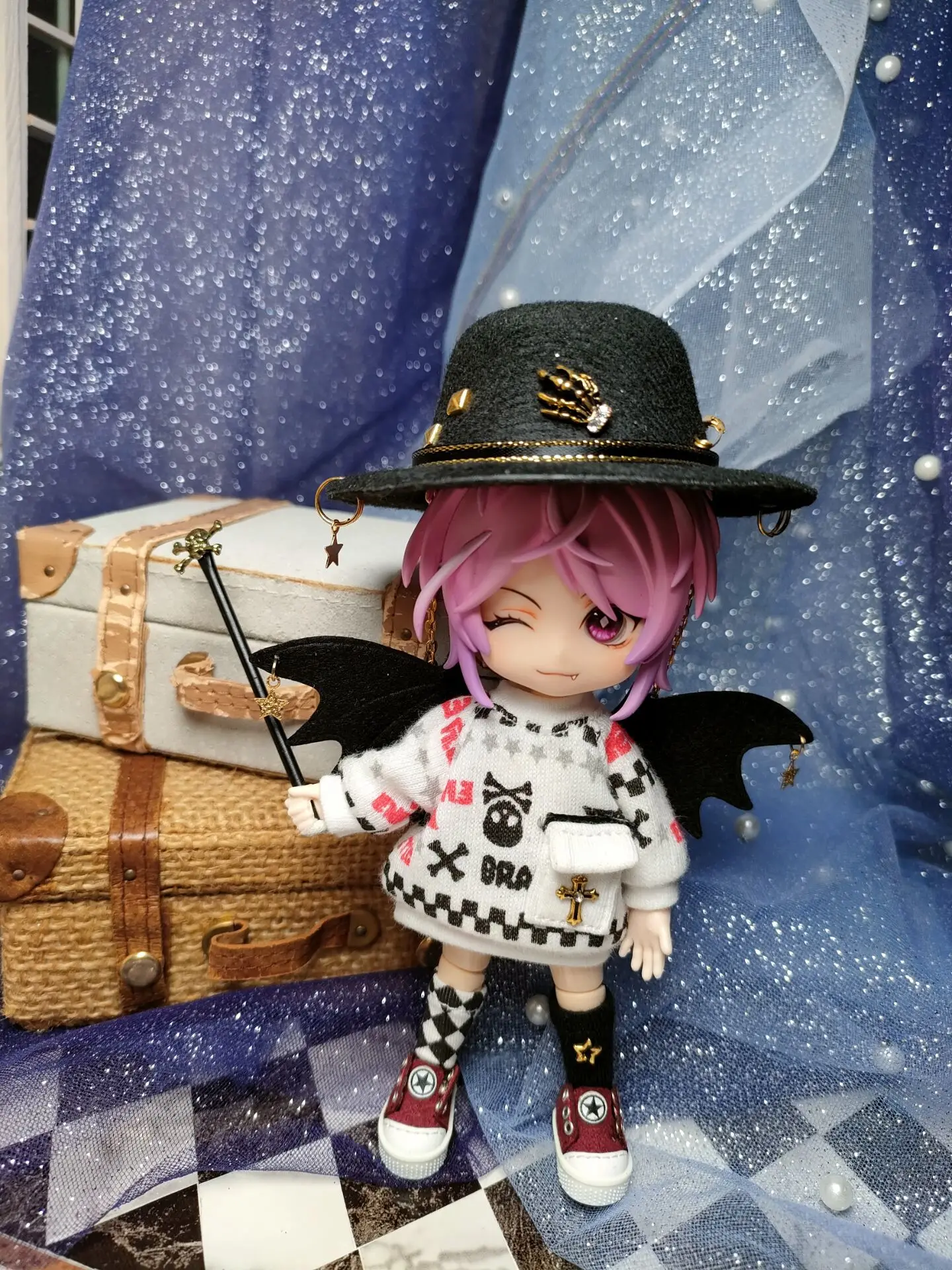 Комплект одежды для куклы OB11, подходит для OB11, P9, Nendoroid, модная кукольная одежда, комплект с маленьким дьявольским крылом, аксессуары для куко...
Комплект одежды для куклы OB11, подходит для OB11, P9, Nendoroid, модная кукольная одежда, комплект с маленьким дьявольским крылом, аксессуары для куко...