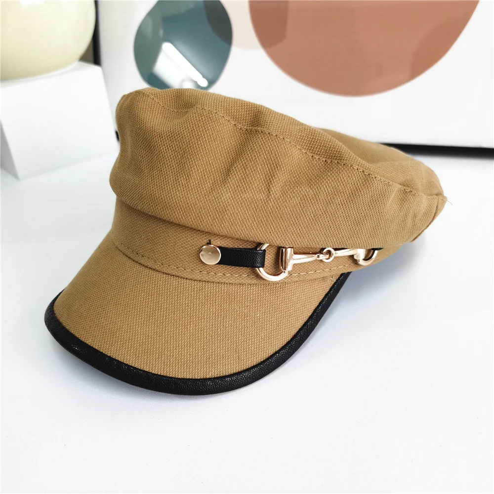 2021 New Hat Female Splicing Fashion For Women Ladies Man Black Metal Buckle Leather Stitching Beret French Caps Wholesale
2021 New Hat Female Splicing Fashion For Women Ladies Man Black Metal Buckle Leather Stitching Beret French Caps Wholesale