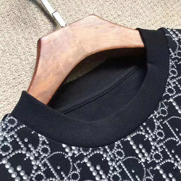 Summer new fashion ice pearl jacquard men's and women's fashion short sleeve T-shirt
Summer new fashion ice pearl jacquard men's and women's fashion short sleeve T-shirt