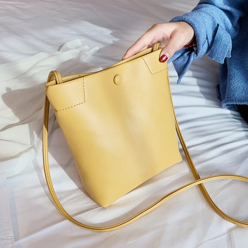 Fashion Women's Messenger Bags Bucket Pu Leather Female Crossbody Bags Luxury Women Shoulder Bag Ladies 2021 Women Handbags Sac
Fashion Women's Messenger Bags Bucket Pu Leather Female Crossbody Bags Luxury Women Shoulder Bag Ladies 2021 Women Handbags Sac