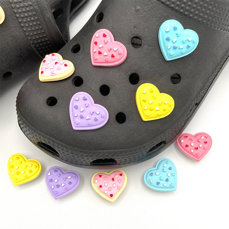 Kawaii Funny Colorful Heart-shaped Resin Croc Charms Shoe Accessory Diy Women Clogs Shoe Original Decorations Garden Shoe Badges
Kawaii Funny Colorful Heart-shaped Resin Croc Charms Shoe Accessory Diy Women Clogs Shoe Original Decorations Garden Shoe Badges