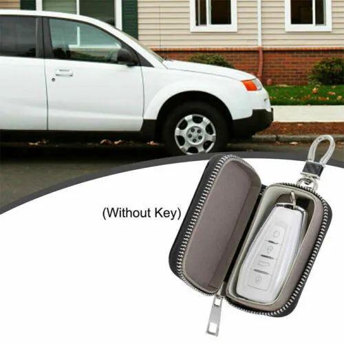 1 Pcs Car Key Blocker Case Pouch Key Blocking Bag Black Soft Texture Leather Key Fob Bag Auto Universal Interior Accessories
1 Pcs Car Key Blocker Case Pouch Key Blocking Bag Black Soft Texture Leather Key Fob Bag Auto Universal Interior Accessories