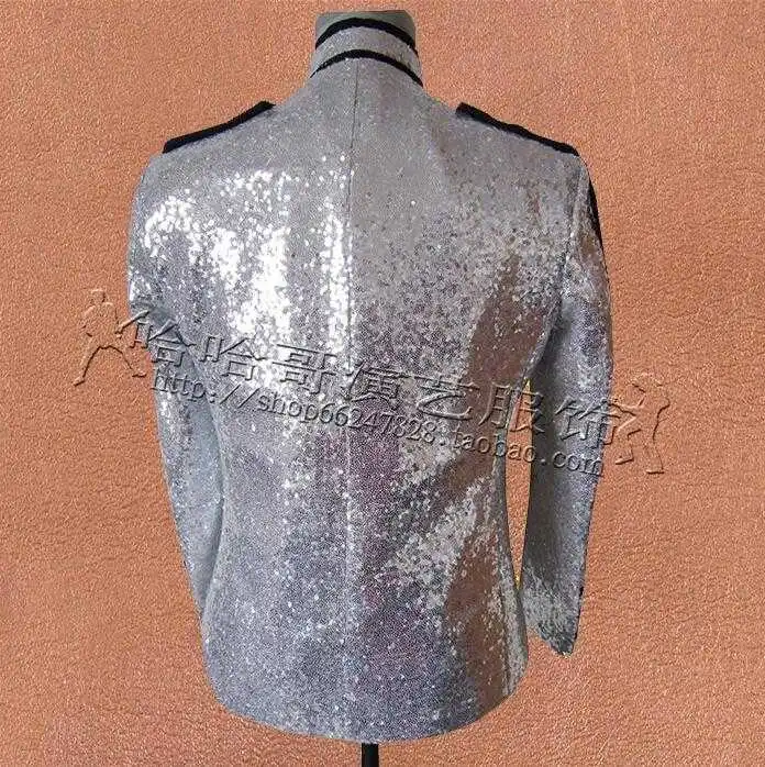 Mannen zwart zilver rood glitter jacket Jassen Koreaanse Mannen Slim Mode pakken nachtclub zanger hoge dichtheid lovertjes
Mannen zwart zilver rood glitter jacket Jassen Koreaanse Mannen Slim Mode pakken nachtclub zanger hoge dichtheid lovertjes