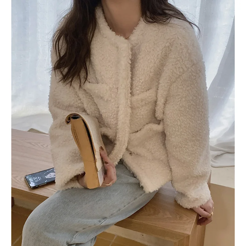Women Autumn Winter Faux Lamb Fur Sheepskin Coat Genuine Granular Sheep Shearing Jacket 2021 New Female Casual Warm Outerwear
Women Autumn Winter Faux Lamb Fur Sheepskin Coat Genuine Granular Sheep Shearing Jacket 2021 New Female Casual Warm Outerwear
