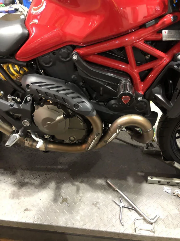 For DUCATI Monster 821 Monster821 Motorcycle Falling Protection Frame Slider Fairing Guard Anti Crash Pad Protector
For DUCATI Monster 821 Monster821 Motorcycle Falling Protection Frame Slider Fairing Guard Anti Crash Pad Protector