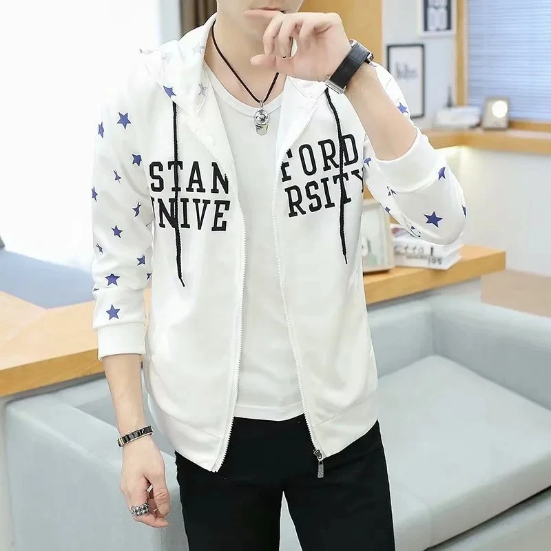 Spring and autumn men's coat men's slim young middle school students Korean version of hoodie handsome winter clothing trend
Spring and autumn men's coat men's slim young middle school students Korean version of hoodie handsome winter clothing trend