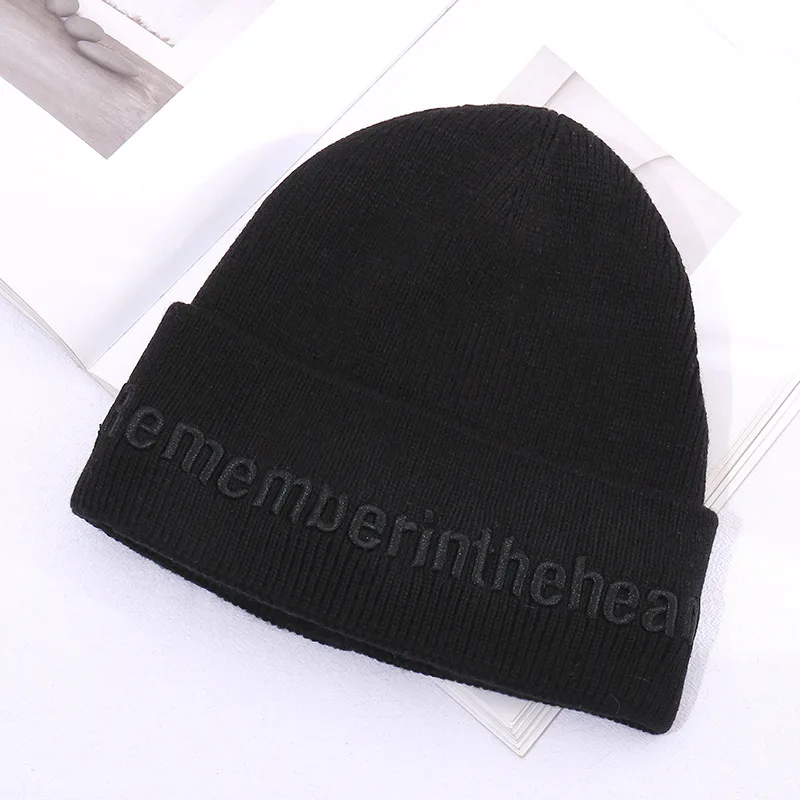 New Plush Knitted Hat Female Solid Versatile Letter Embroidered Skullies Hat Thickened Student Outdoor Thermal Cover Head Cap
New Plush Knitted Hat Female Solid Versatile Letter Embroidered Skullies Hat Thickened Student Outdoor Thermal Cover Head Cap