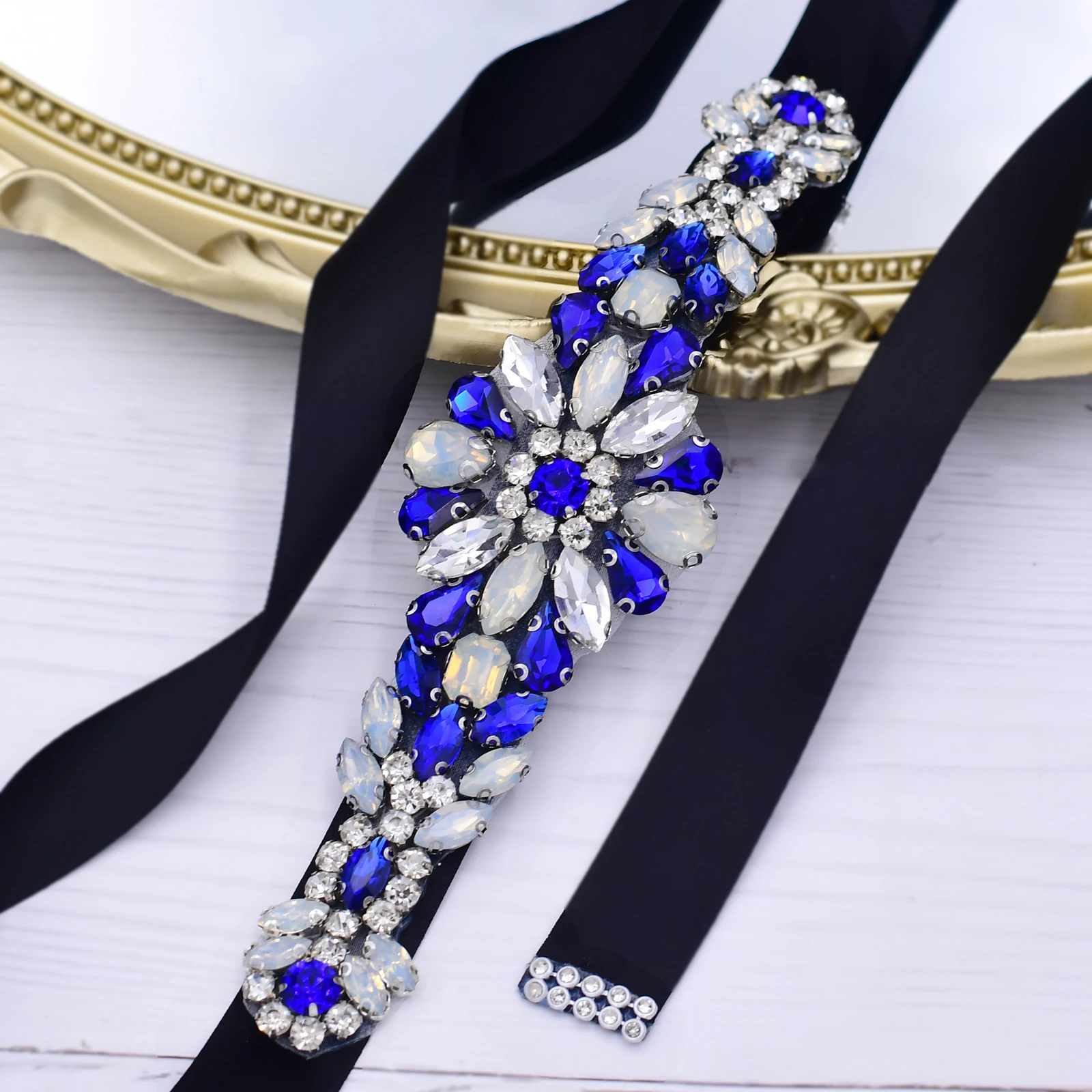 Sparkle Blue Rhinestone Belts for Women Bridal Sash Beaded Belt for Bride Blue Jewelry Belt for Dress Shinny Belt for Prom Party
Sparkle Blue Rhinestone Belts for Women Bridal Sash Beaded Belt for Bride Blue Jewelry Belt for Dress Shinny Belt for Prom Party