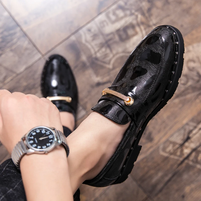 New high-end men's business casual leather shoes, fashionable printing shiny driving shoes, outdoor comfortable peas shoes
New high-end men's business casual leather shoes, fashionable printing shiny driving shoes, outdoor comfortable peas shoes