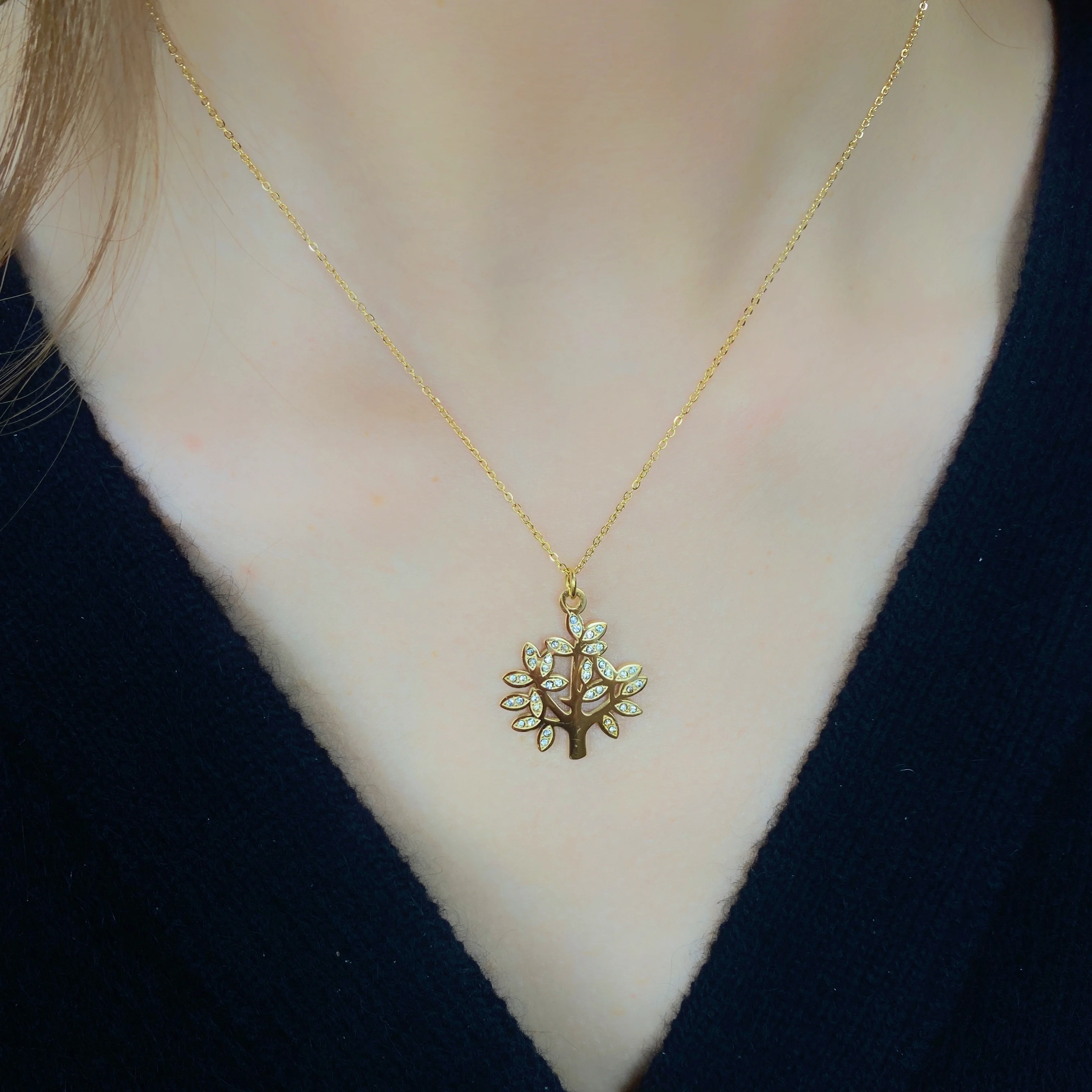Hot Tree Of Life Covered With White Crystal Necklace Bijoux Collier Elegant Women Jewelry Gifts Dropshipping
Hot Tree Of Life Covered With White Crystal Necklace Bijoux Collier Elegant Women Jewelry Gifts Dropshipping