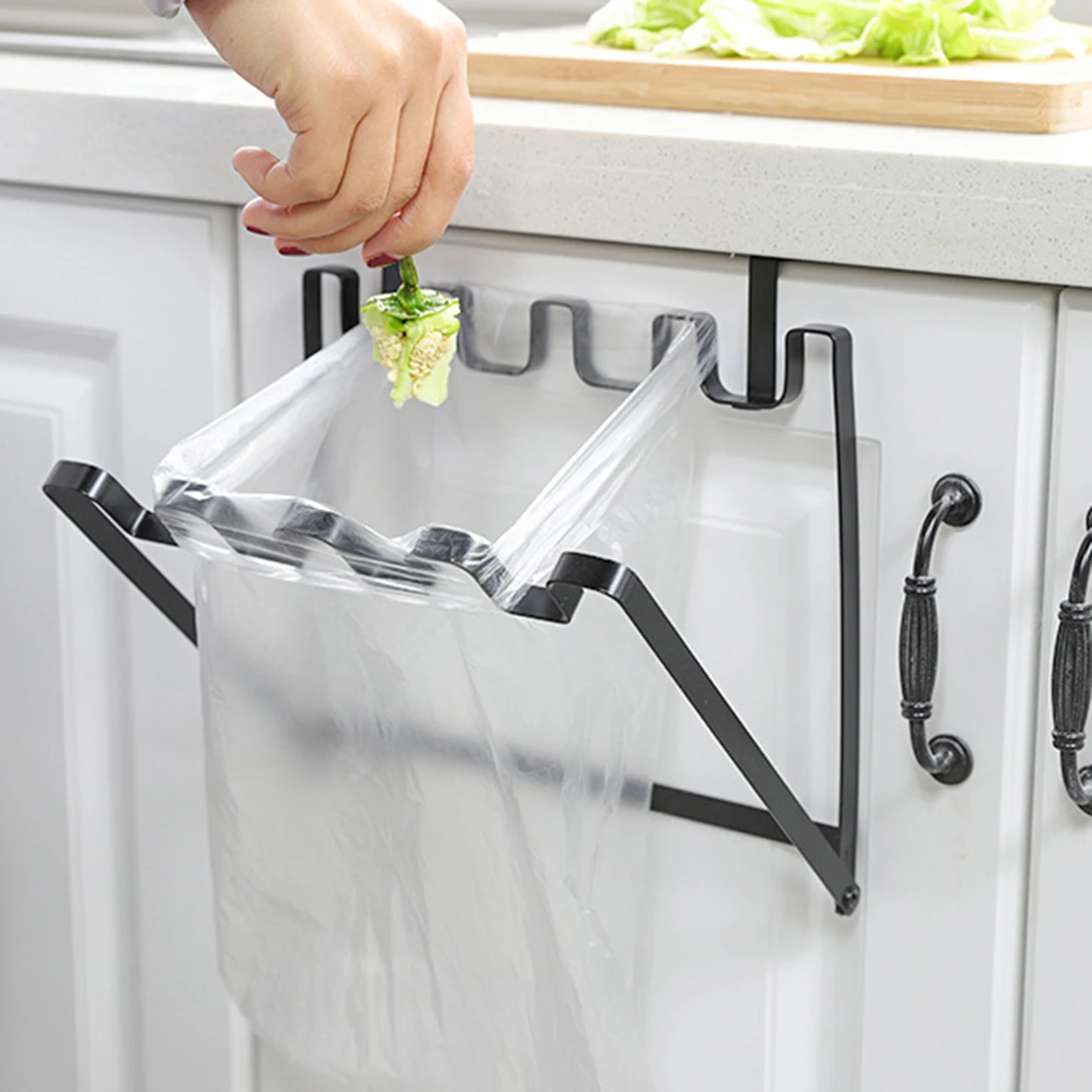 1pcs Cabinet Door Back Garbage Bag Bracket Hook Kitchen Plastic Bag Rack Hanging Trash Can Garbage Rack Kitchen Accessories
1pcs Cabinet Door Back Garbage Bag Bracket Hook Kitchen Plastic Bag Rack Hanging Trash Can Garbage Rack Kitchen Accessories