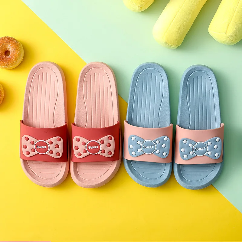 Women Men Indoor Bathroom Slippers Cute Bowknot Lovers Home Floor Slipper Slip-on Soft EVA Summer Shoes Female Fashion Slides
Women Men Indoor Bathroom Slippers Cute Bowknot Lovers Home Floor Slipper Slip-on Soft EVA Summer Shoes Female Fashion Slides
