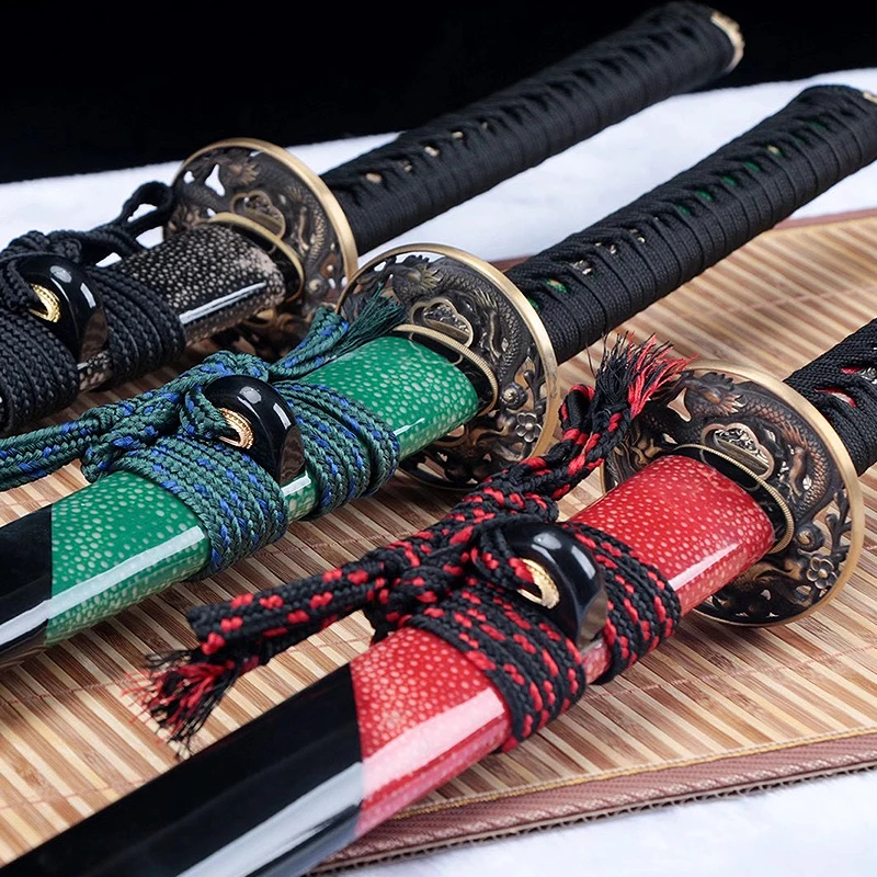 Katana Japonesa real 1095 sword black imitation ray leather handmade samurai sword real sharp Japanese sword practical props
Katana Japonesa real 1095 sword black imitation ray leather handmade samurai sword real sharp Japanese sword practical props