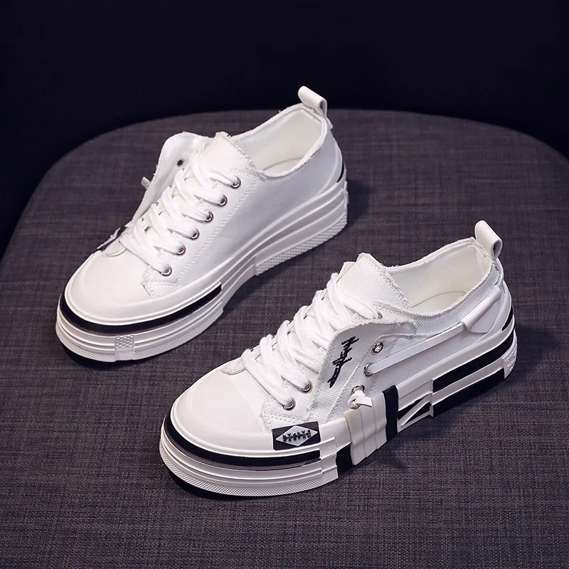 Canvas Shoes Women's Flat Bottom White Shoes Lovers Beggar Shoes Sneakers Large Size Men's Shoes Color Matching Casual Shoes
Canvas Shoes Women's Flat Bottom White Shoes Lovers Beggar Shoes Sneakers Large Size Men's Shoes Color Matching Casual Shoes