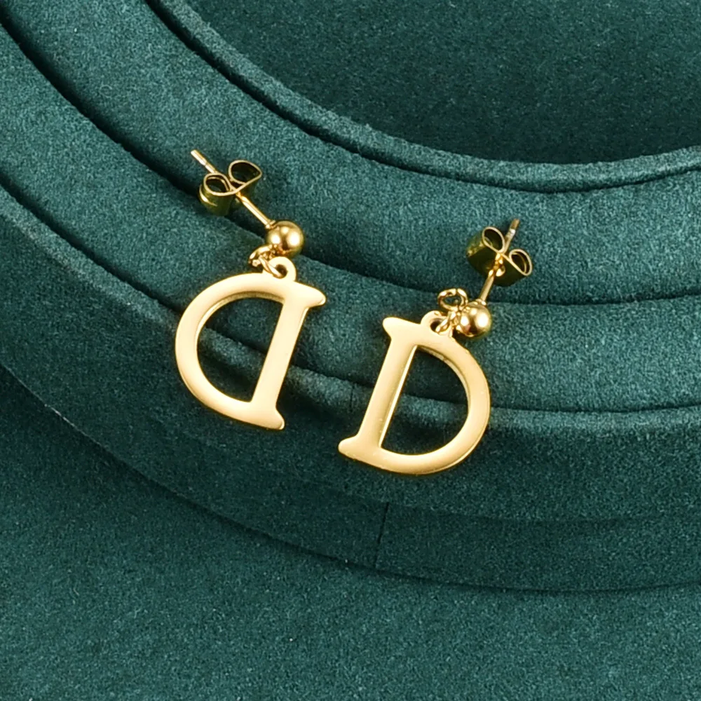 18KGP Stainless Steel Letter D Stud Earrings Charms Luxury Female Geometry Earrings 2022 Trend Jewelry Gift E96
18KGP Stainless Steel Letter D Stud Earrings Charms Luxury Female Geometry Earrings 2022 Trend Jewelry Gift E96