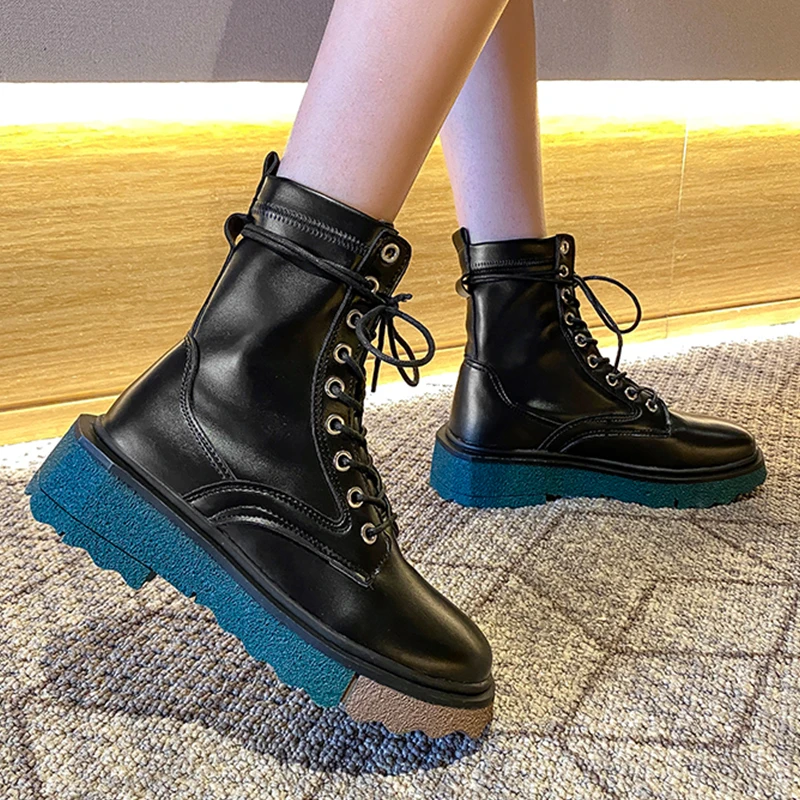 Women Motorcycle Boots Personalized Color Matching Thick Bottom Punk Style Street Trend Lace-up 2021 New Outdoor Ankle Boots
Women Motorcycle Boots Personalized Color Matching Thick Bottom Punk Style Street Trend Lace-up 2021 New Outdoor Ankle Boots
