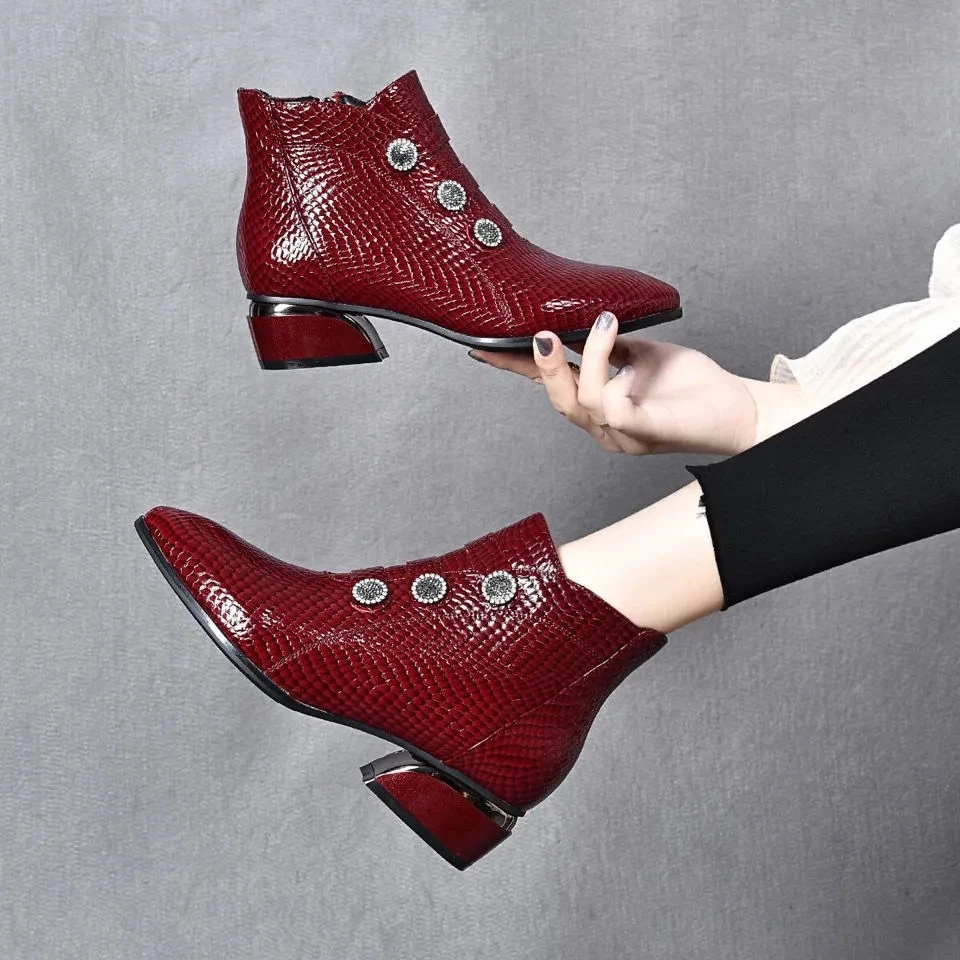 Luxury brand women's pointed toe ankle boots genuine leather leisure casual shoes for women's martin boots
Luxury brand women's pointed toe ankle boots genuine leather leisure casual shoes for women's martin boots