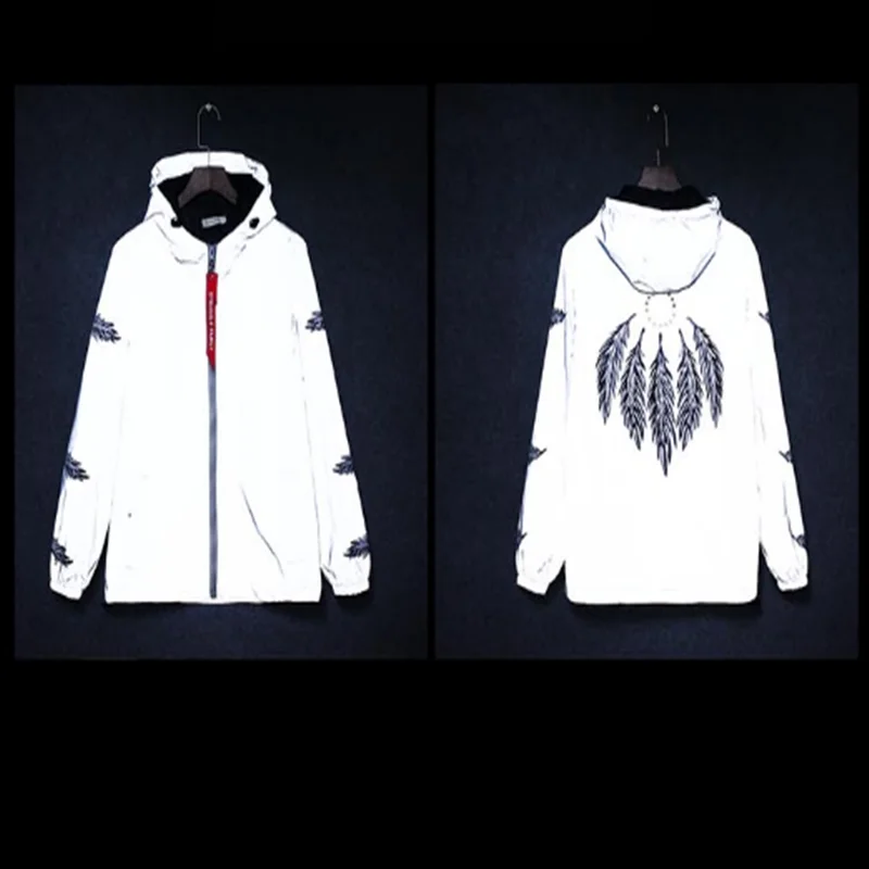 Reflective Jacket 2020 Spring Student Korean Female Luminous Jacket Japanese Printed Windbreaker Couple Street Hooded Jacket
Reflective Jacket 2020 Spring Student Korean Female Luminous Jacket Japanese Printed Windbreaker Couple Street Hooded Jacket