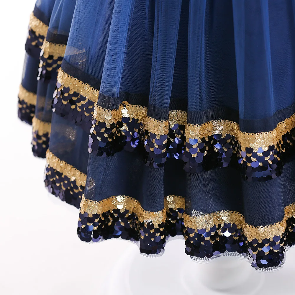 A new girl's princess poncho dress sequin birthday dress girl big girls dress
A new girl's princess poncho dress sequin birthday dress girl big girls dress