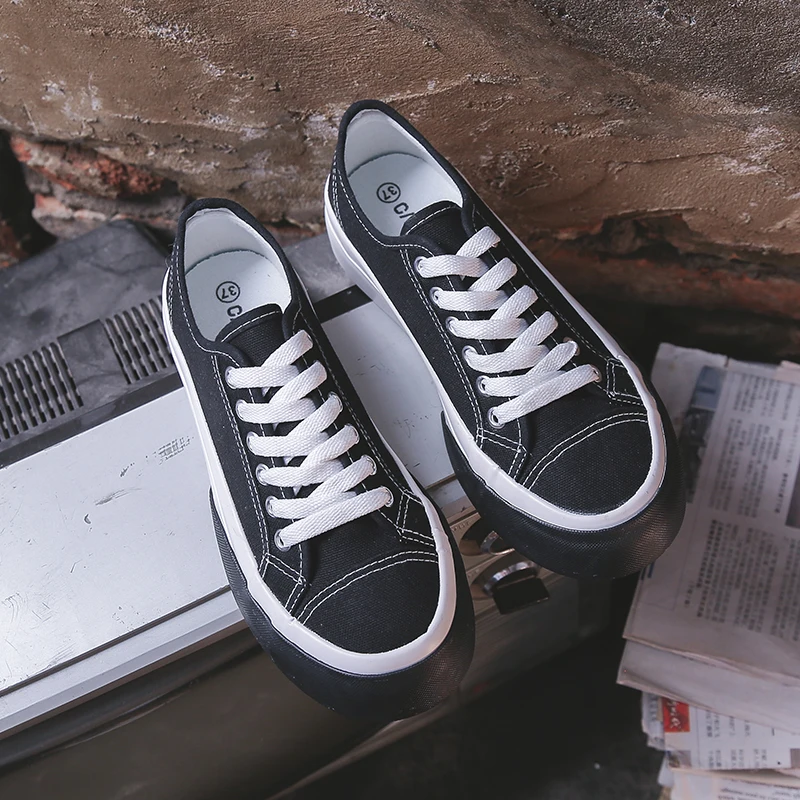 Ins fashion canvas shoes women's 2021 autumn new Harajuku student women's small white shoes casual board shoes Korean version
Ins fashion canvas shoes women's 2021 autumn new Harajuku student women's small white shoes casual board shoes Korean version