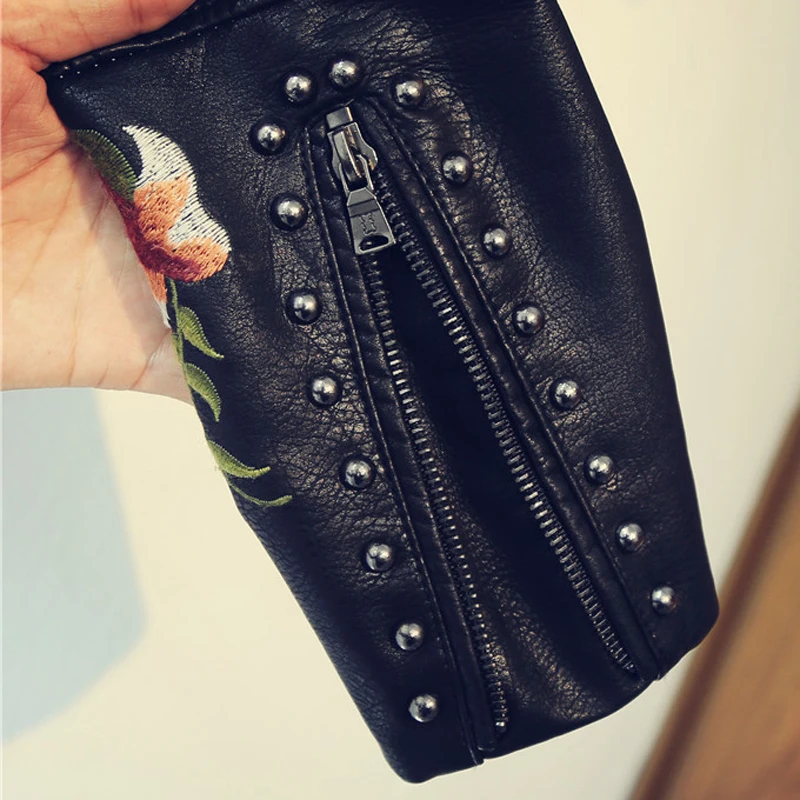 3D Flower Embroidery Women Leather Jacket Leather Coat Spring Style Slim Fit Sweet Short PU Jacket Coats For Women C1704
3D Flower Embroidery Women Leather Jacket Leather Coat Spring Style Slim Fit Sweet Short PU Jacket Coats For Women C1704