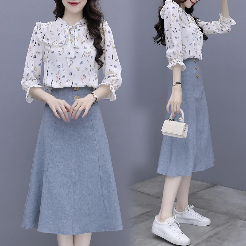 Floral Design Suits 2021 Spring And Autumn Period New Blouse Top Shirt & Blue Long Skirt 2 Pcs Set Clothing Outfit
Floral Design Suits 2021 Spring And Autumn Period New Blouse Top Shirt & Blue Long Skirt 2 Pcs Set Clothing Outfit