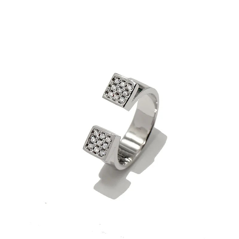 Fashion ring personality classic pop style alloy horseshoe inlaid meteorite shape jewelry to send gifts for lovers 2019 new hot
Fashion ring personality classic pop style alloy horseshoe inlaid meteorite shape jewelry to send gifts for lovers 2019 new hot