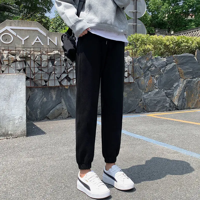 Women's Trousers Grey Leisure Plush Thickened Pants Sportswear Women's Autumn and Winter Loose Legged Pants Straight Leg Pants
Women's Trousers Grey Leisure Plush Thickened Pants Sportswear Women's Autumn and Winter Loose Legged Pants Straight Leg Pants