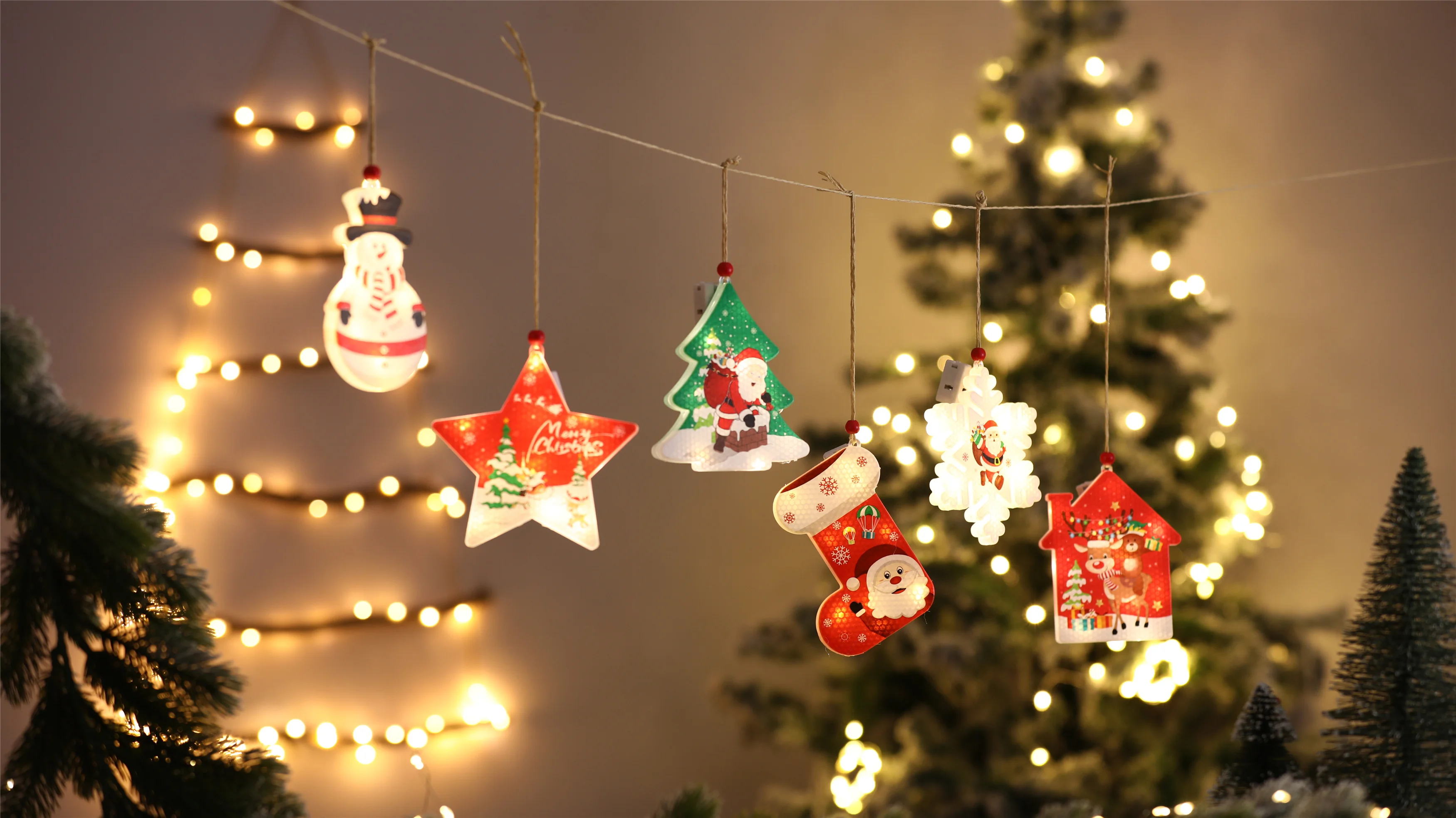 Christmas Decorations LED Lights Christmas Tree Ornaments To Decorate New Snowflake Pendant Coloured Drawing Or Pattern 
Christmas Decorations LED Lights Christmas Tree Ornaments To Decorate New Snowflake Pendant Coloured Drawing Or Pattern