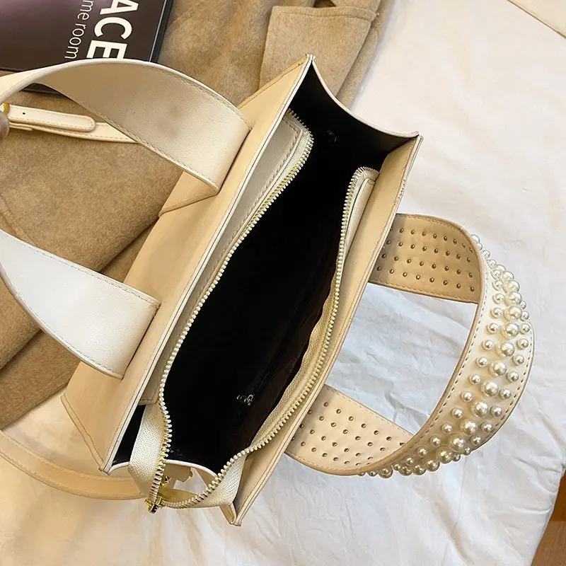 Women's 2021 New European and American Fashion Retro Shoulder Bag Handbag Messenger Simple Small Bag
Women's 2021 New European and American Fashion Retro Shoulder Bag Handbag Messenger Simple Small Bag