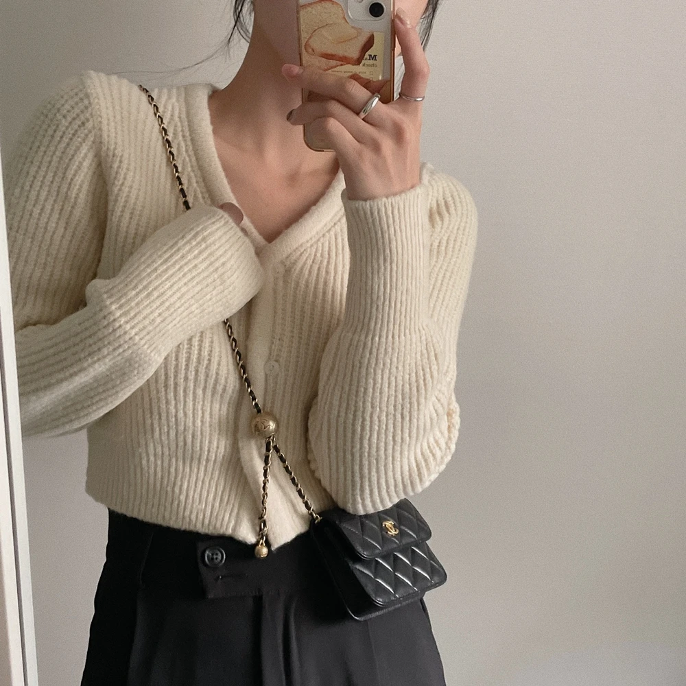 Single Breasted Winter Knitted Sweater Women V-Neck Long Sleeve Vintage Casual Jumpers Slim Elegant Cropped Cardigans M580 
Single Breasted Winter Knitted Sweater Women V-Neck Long Sleeve Vintage Casual Jumpers Slim Elegant Cropped Cardigans M580