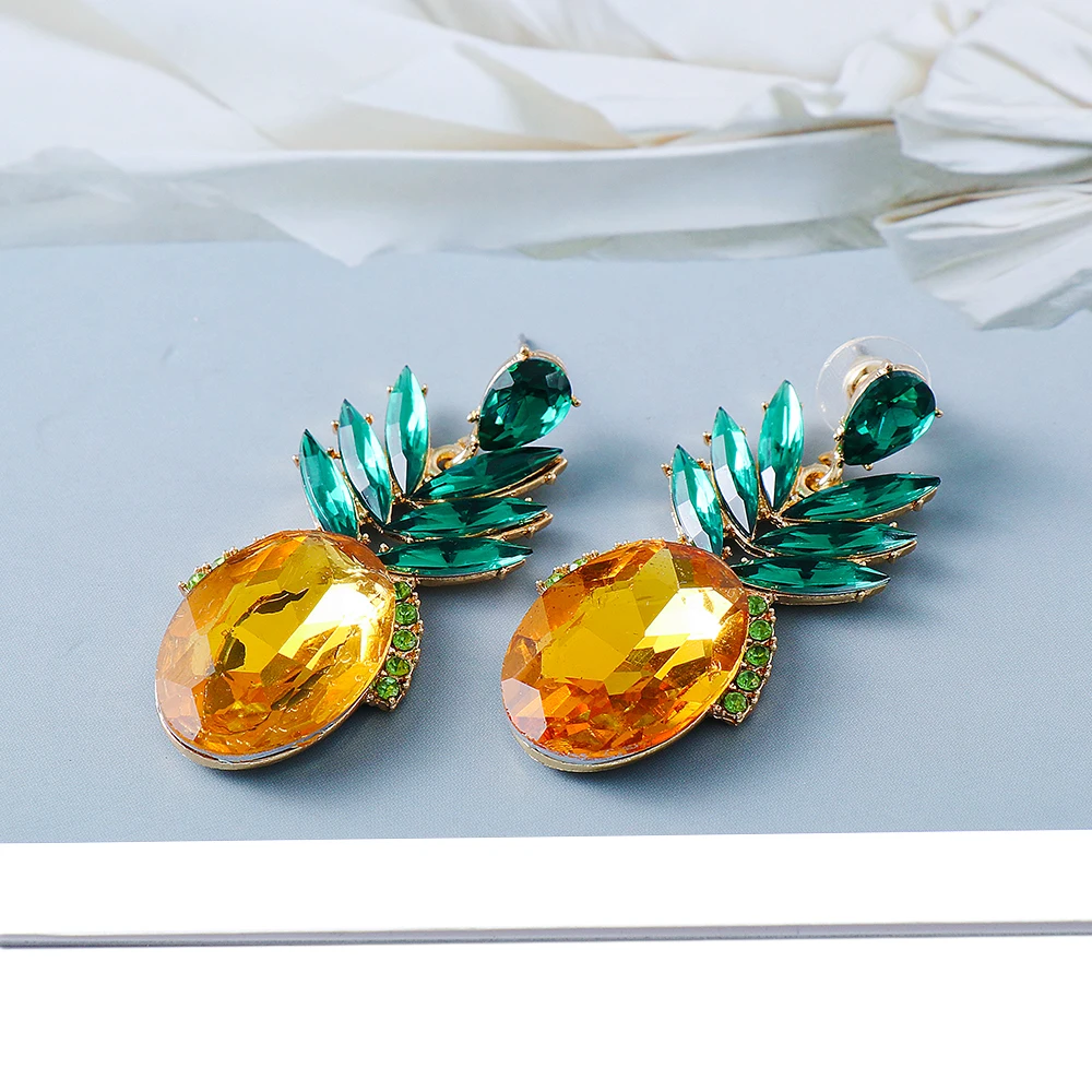 New Pineapple Rhinestone Dangle Earrings High-Quality Crystal Drop Cute Earring New Fashion Xmas Jewelry For Women 2022 Gift
New Pineapple Rhinestone Dangle Earrings High-Quality Crystal Drop Cute Earring New Fashion Xmas Jewelry For Women 2022 Gift