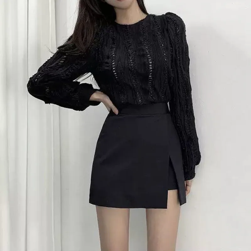 2021 new split half skirt women's thin high waist A-line package hip skirt temperament black skirt women's shorts skirt dress 
2021 new split half skirt women's thin high waist A-line package hip skirt temperament black skirt women's shorts skirt dress