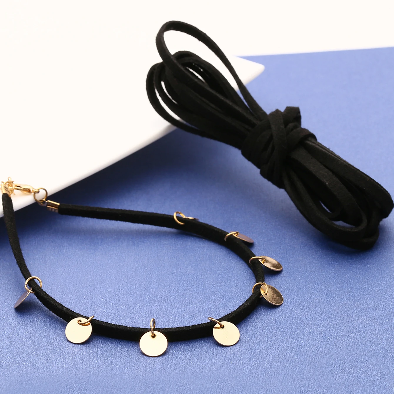 IngeSight.Z Squins Tassel Anklets Bracelets Sexy Summer Beach Barefoot Black Velvet Harness Anklets on Leg for Women Jewelry
IngeSight.Z Squins Tassel Anklets Bracelets Sexy Summer Beach Barefoot Black Velvet Harness Anklets on Leg for Women Jewelry