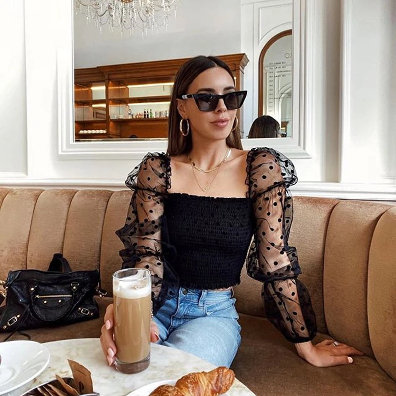 Summer Polka Dot Vintage New Women Shirts Puff Sleeve Sexy Square Neck Slim See-through Crop Top Clubwear 2021 Fashion T-Shirts
Summer Polka Dot Vintage New Women Shirts Puff Sleeve Sexy Square Neck Slim See-through Crop Top Clubwear 2021 Fashion T-Shirts
