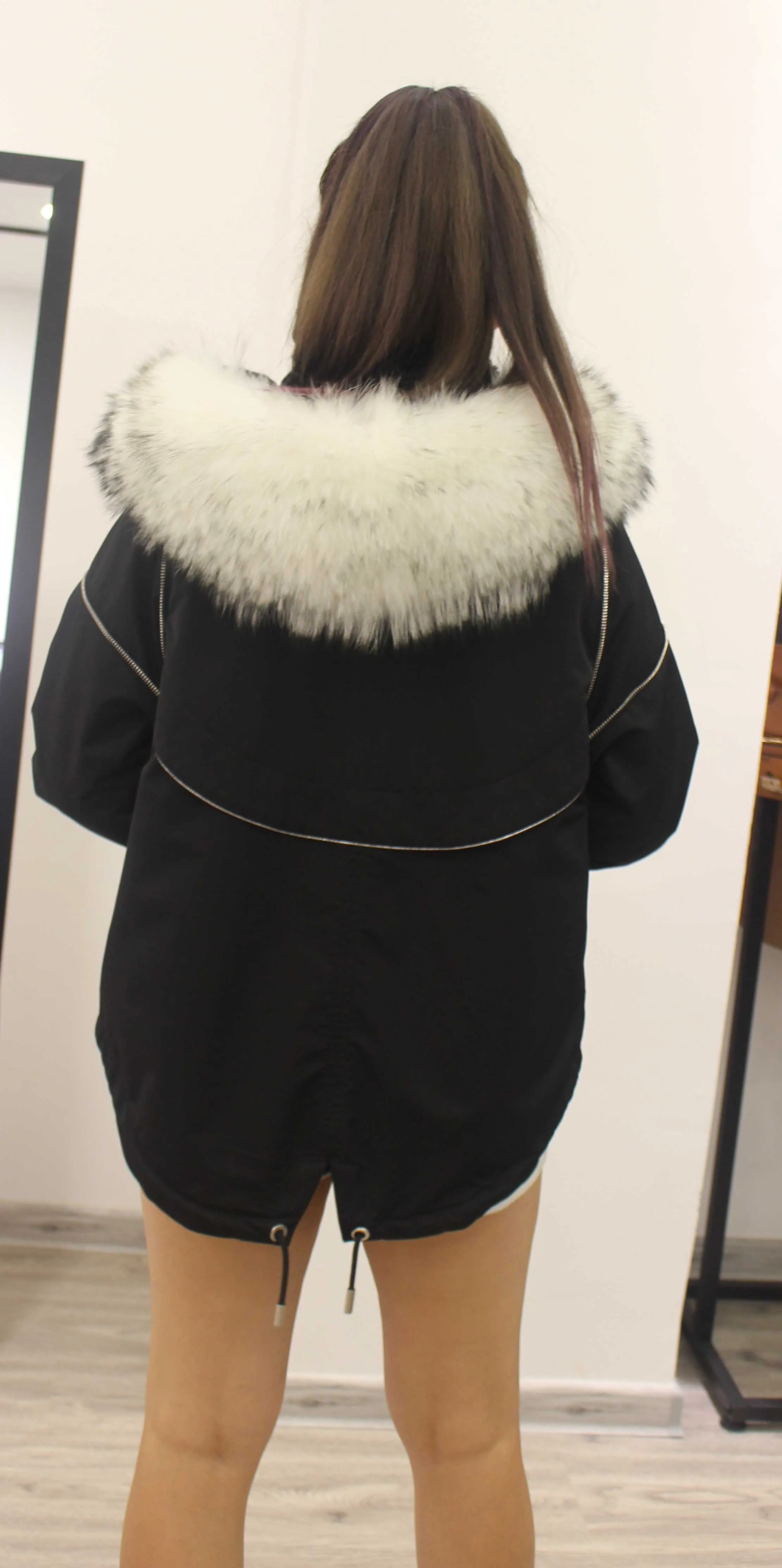 linhaoshengyueShort paragraph Parker clothes rabbit fur liner coat with hood fox fur collar
linhaoshengyueShort paragraph Parker clothes rabbit fur liner coat with hood fox fur collar