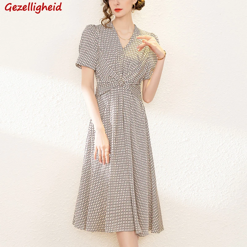 Gezelligheid Dresses For Women 2021 Summer New Fashion Elegant Luxury Temperament Printed Long V-Neck Folds Checks Maxi Dress
Gezelligheid Dresses For Women 2021 Summer New Fashion Elegant Luxury Temperament Printed Long V-Neck Folds Checks Maxi Dress