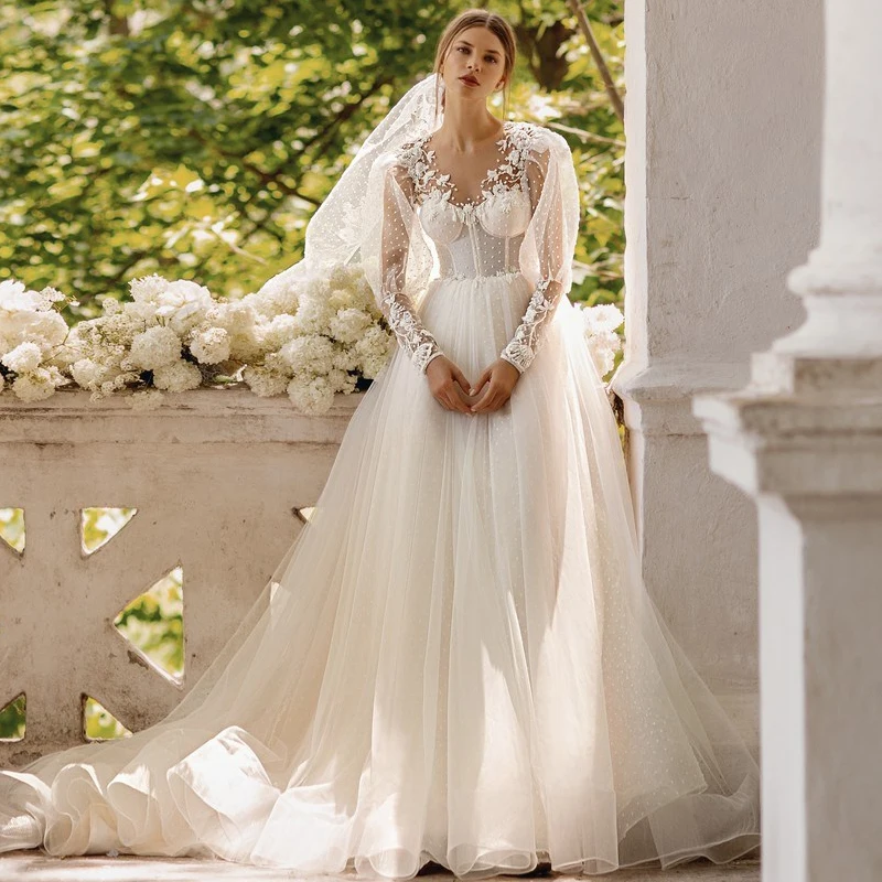 Eightree Princess Wedding Dresses V-neck Beach Boho White Bridal Dress Tulle A-Line Applique Long Sleeve Wedding Gown Plus Size
Eightree Princess Wedding Dresses V-neck Beach Boho White Bridal Dress Tulle A-Line Applique Long Sleeve Wedding Gown Plus Size