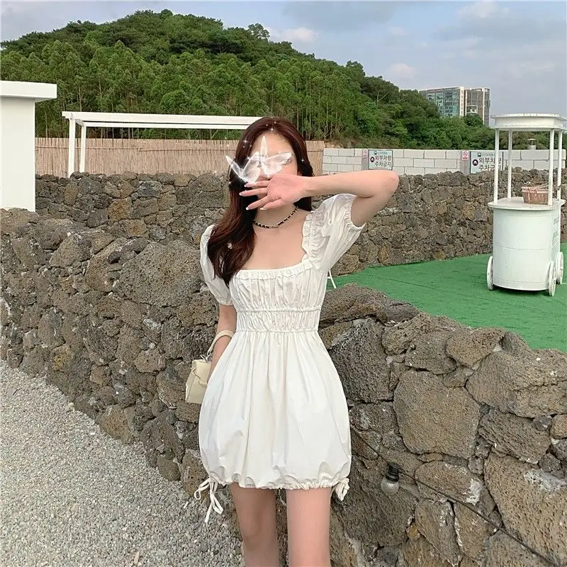 2021 summer new solid color puff sleeve dress with wood ears waist lantern skirt female sweet puffy skirt female
2021 summer new solid color puff sleeve dress with wood ears waist lantern skirt female sweet puffy skirt female